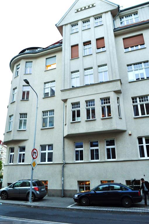Happy House Hostel Poznań Eksteriør billede