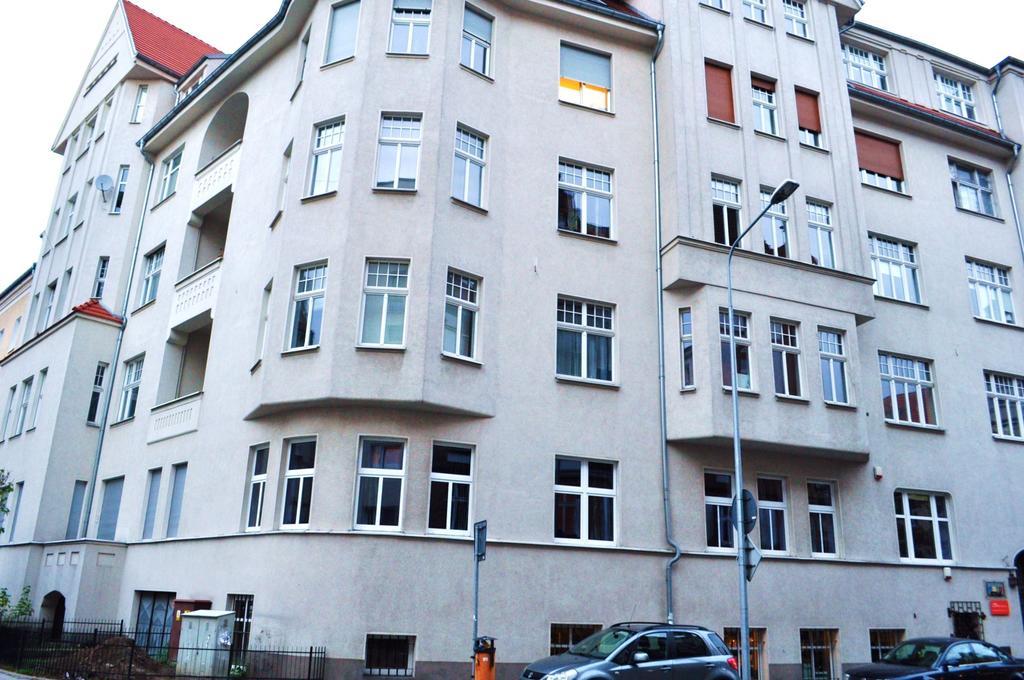 Happy House Hostel Poznań Eksteriør billede